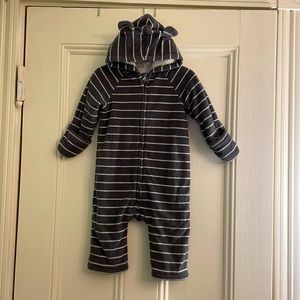 EUC old navy fleece grey and white striped bunting 12-18 months